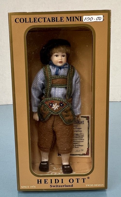 5" Teenaged boy in Lederhosen German costume xc501