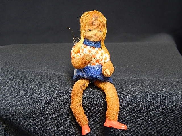 Antique Doll 1151406
