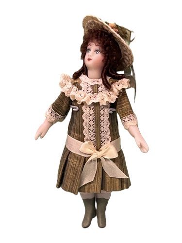 4 1/2" tall Mignonette by Pat Boldt ps075