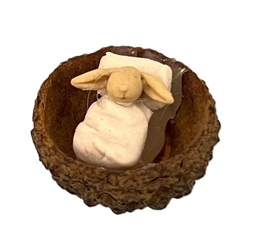 Acorn Cap Basket mc031757