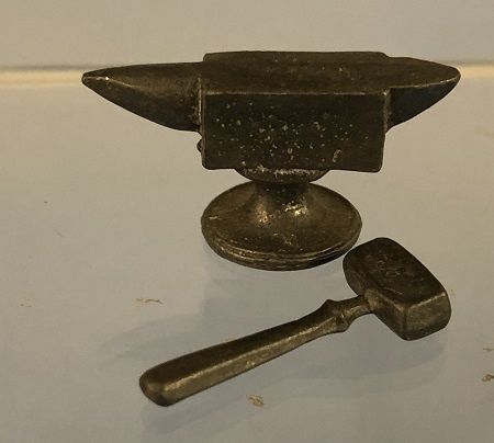 Anvil and Hammer MC04351a