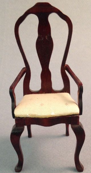 Arm Chair with Beige Cushion 5201729