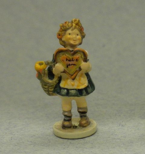A Valentine Gift hummel
