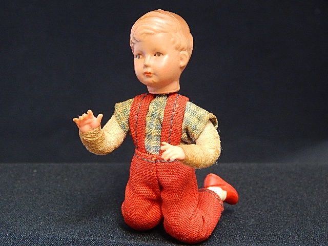 Antique Doll 1151405
