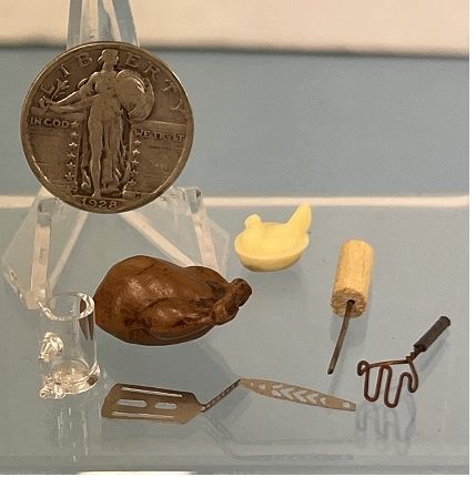 Assorted Kitchen Items mn483