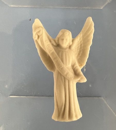 Angel in Porcelain ch22064