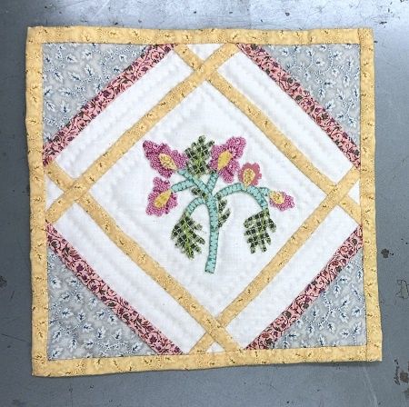 Applique' Quilt by Mary Carl Roberts mcr10
