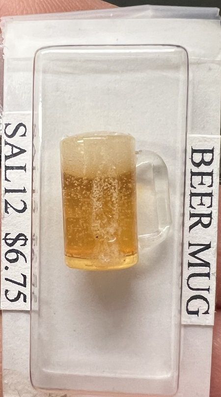 Beer Mug with a Head Overflowing Down the Side sal12