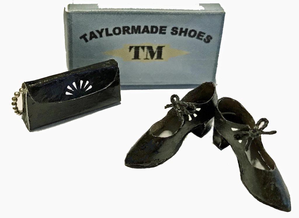 Black and White Shoes Kit TM107
