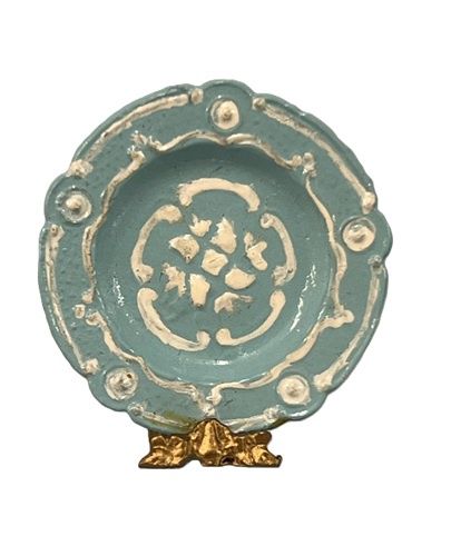 Blue and White Plate on Stand mc599x