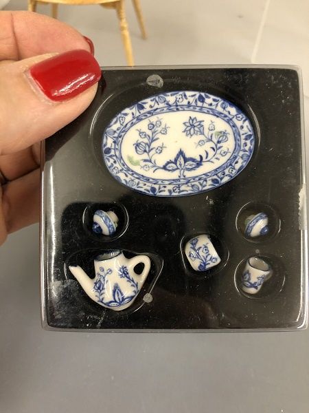 Blue and White Tea Set MC00615
