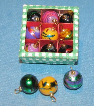 Boxed Ornaments DF330