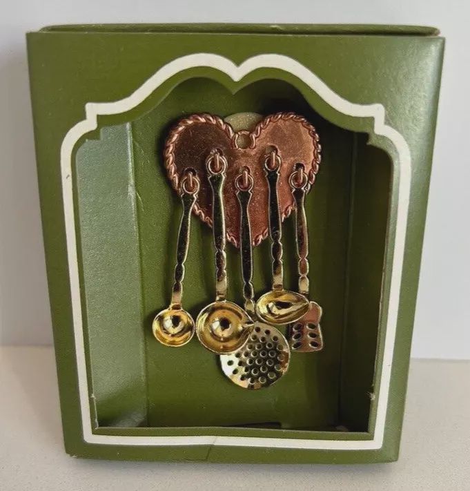 Bodo Hennig RARE Dollhouse Copper Utensils on Heart-Shaped Rack - Original Box nr879