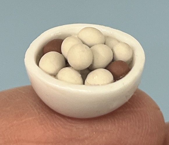 Bowl of Eggs mc1373x