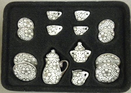 Black and White China Set GB463
