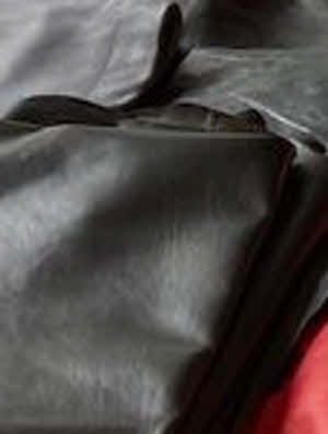 Black Leather - Thin Shiny dfb001