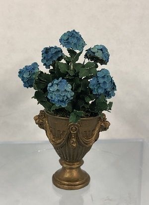 Blue Hydrangeas in Gold Pot kkk0018