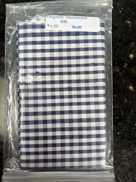 Black and White Silk df015