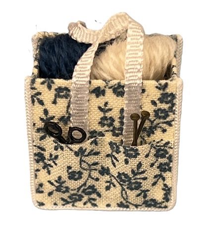 Blue and White Sewing Bag mc44x
