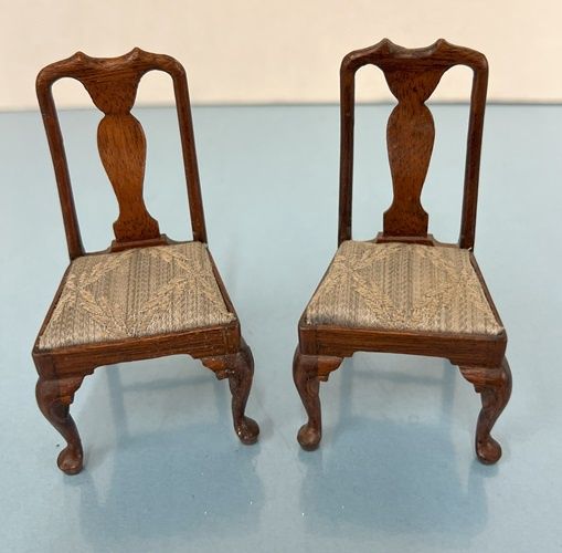 Betty Valentine Chair mc030998