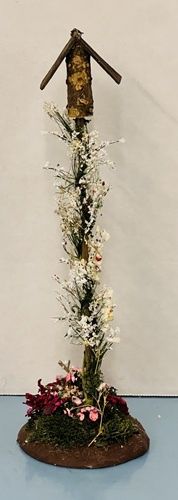 Birdhouse on Pole with Flowers so1872