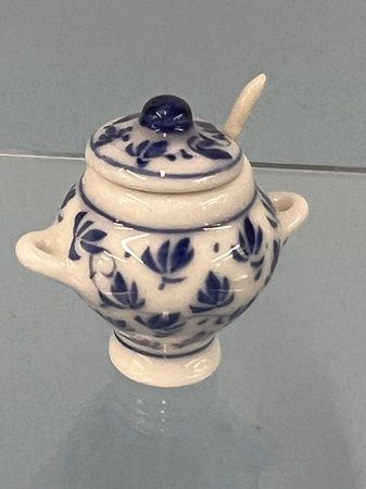 Blue and White China Serving Tureen mn7