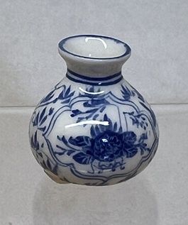 Blue and White Vase 4 cn454