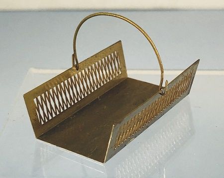 Brass Log Holder mc04341