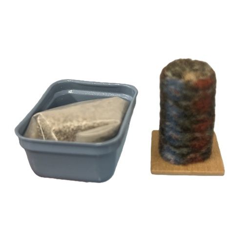 Cat Litter Box and Scratching Post mc1096x