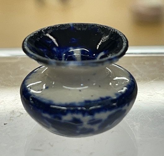 Ceramic Spitoon cn477