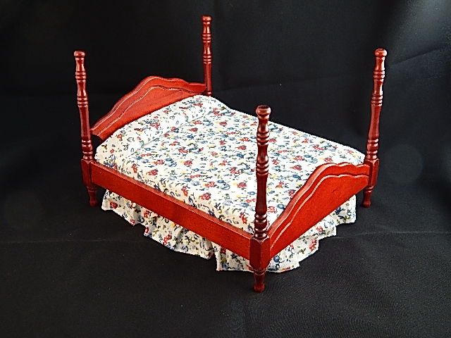 Cherry Bed with Flowered Spread azt5314