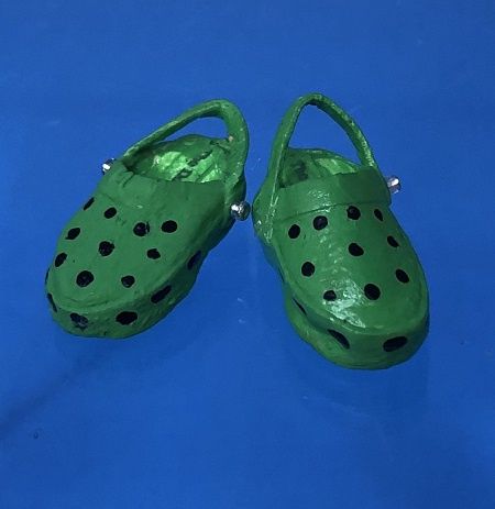 Children's Crocks in green mc03300