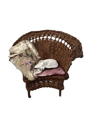 Brown Wicker Chair with Pillow and Cat mc364x