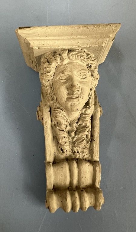 Brownstone Corbel lb0405gy