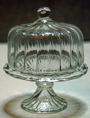 Cake Plate and Cover - Ribbed hb496