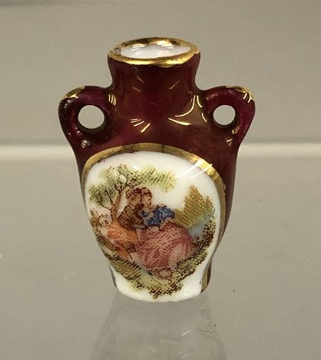 Burgundy and White Victorian Vase mc02126