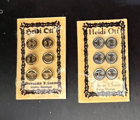 Card of Gold Buttons hobuttons