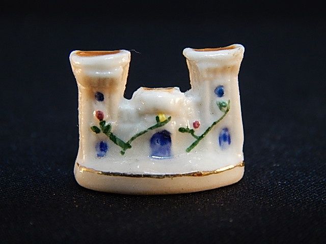 Ceramic Castle by Ron Benson lh403