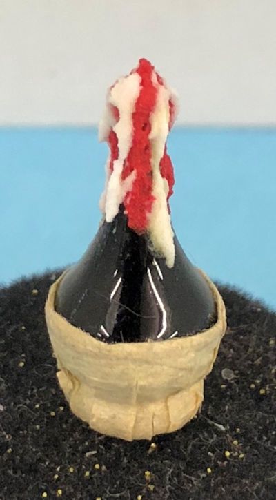 Chianti Bottle with Dripped Candle HR53907
