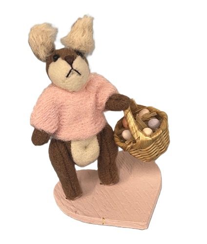 Bunny Holding Basket of Eggs mc02006