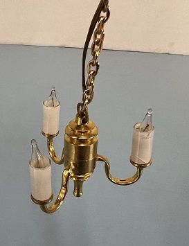 Ceiling Light with Three Electric Candles MC031485