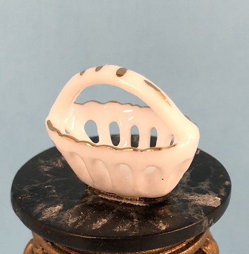 Ceramic Basket HOM038