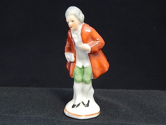 Ceramic Man Figurine rr5602