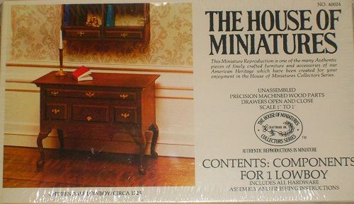 Chippendale Lowboy/Circa 1725 kit no40024