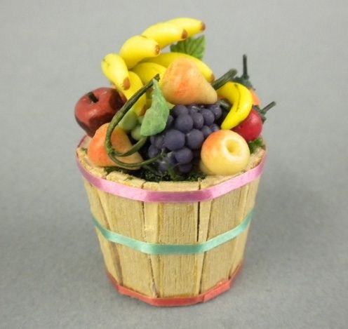 Bushel Basket of Fruit F1026