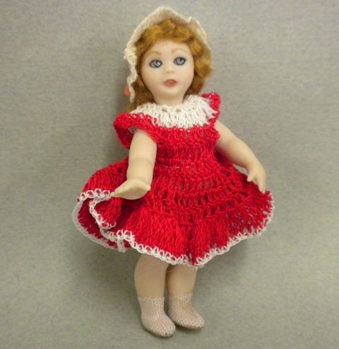 Child Doll in Red Crochet rd52518