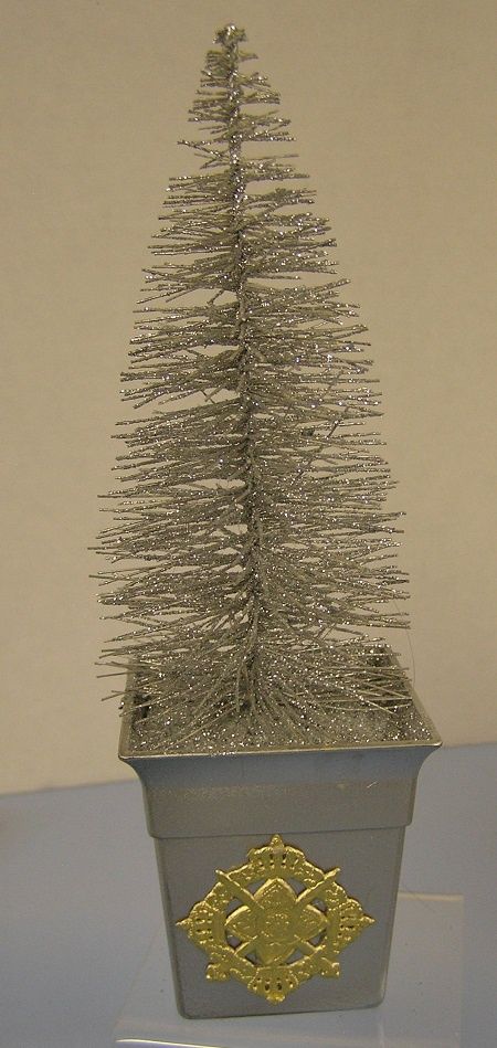 Christmas Tree Silver with a Sparkle ch22440
