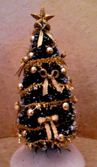 Christmas Tree Gold sc749g