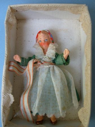 Composition Doll, 3-3/4" mc910x