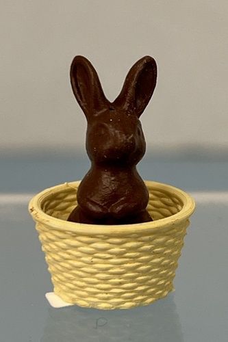 Chocolate Bunny in a Basket mc030941